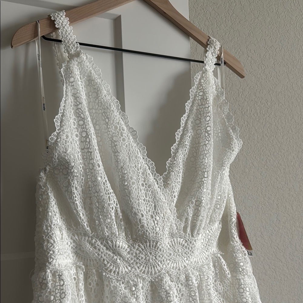 ARULA White Lace Tiered V-Neck Wedding Dress - Picture 2 of 5